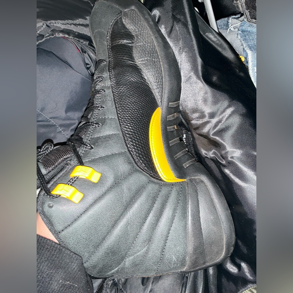 Black and gold Jordan 12s sz 11.5